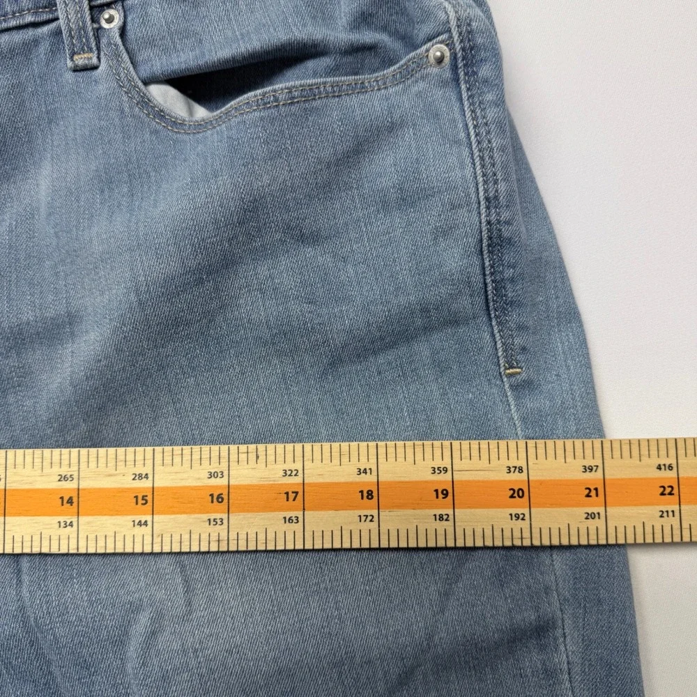 Levis 505 Straight Leg Jeans Mens 31 Light Wash Blue Denim Stretch 31x30